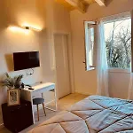 Pensión La Casa Nel Bosco 3*