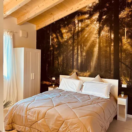 La Casa Nel Bosco بيت ضيافة