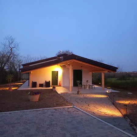 招待所 La Casa Nel Bosco 3*